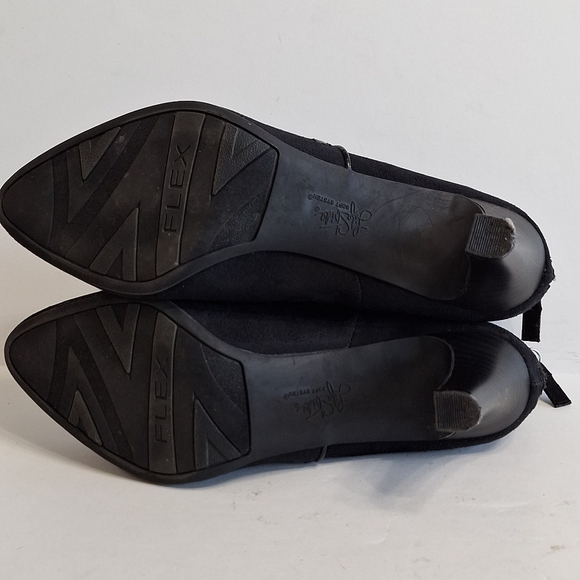 Life Stride Black Faux Suede Academia Preppy Heeled Comfort Ankle Boots Size 9.5 - Picture 13 of 14